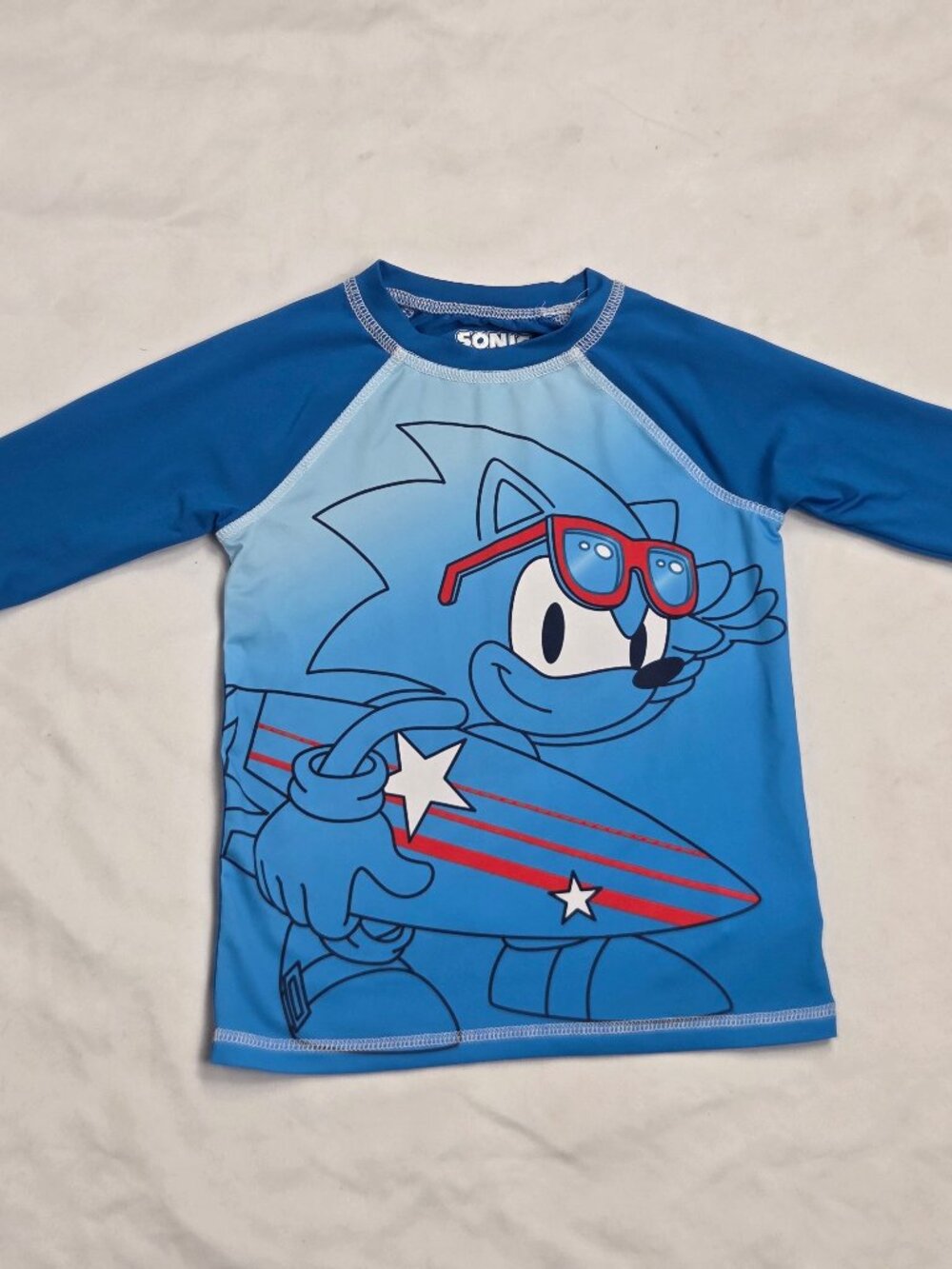 Sega Sonic the Hedgehog boys' short-sleeve rash guard swim shirt size 4/5